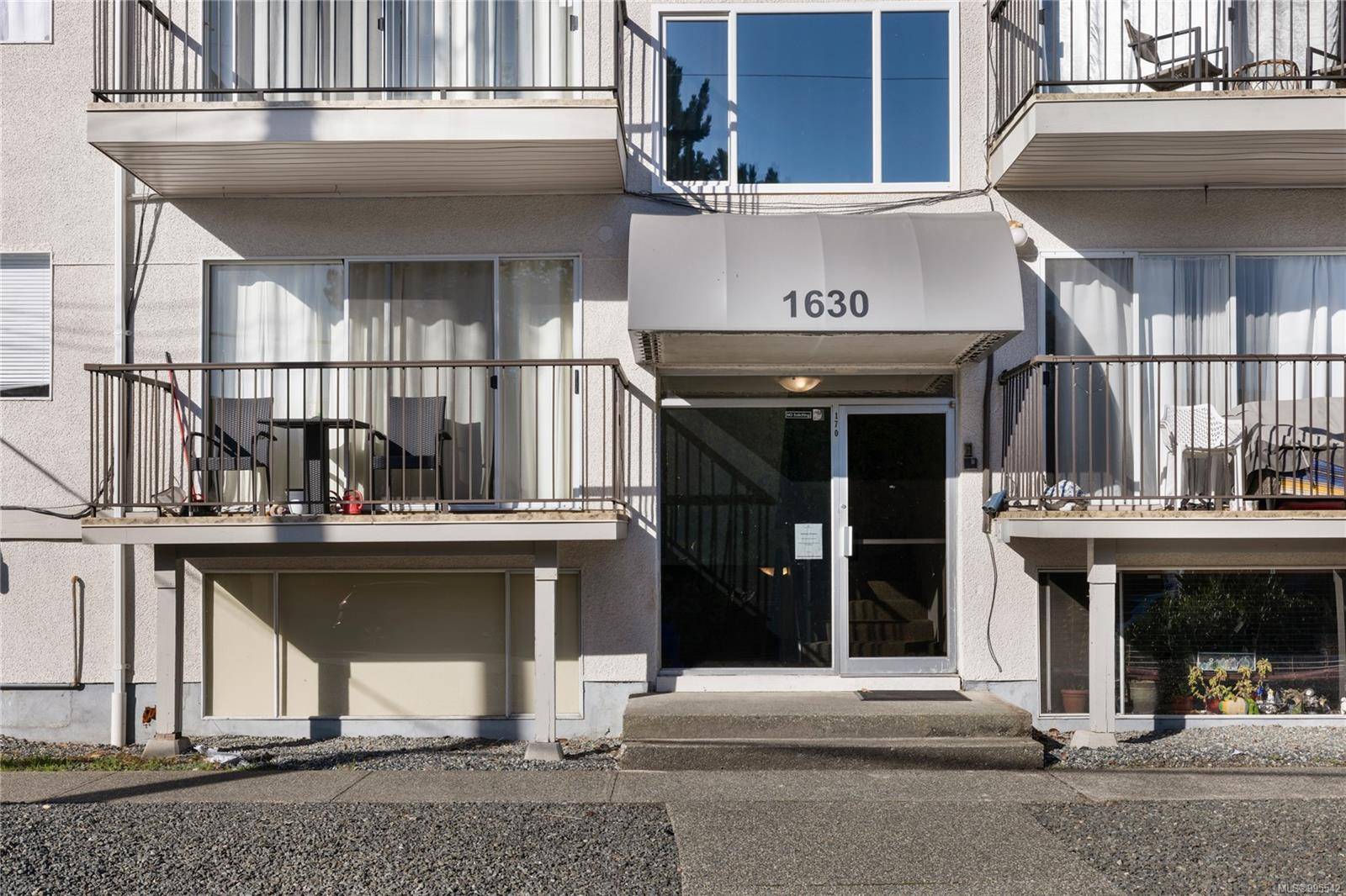 Nanaimo, BC V9S 2N5,1630 Crescent View Dr #3