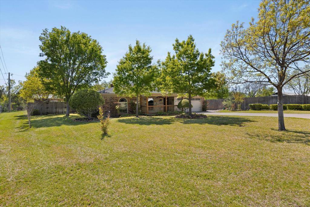 Granbury, TX 76049,210 Vista Drive