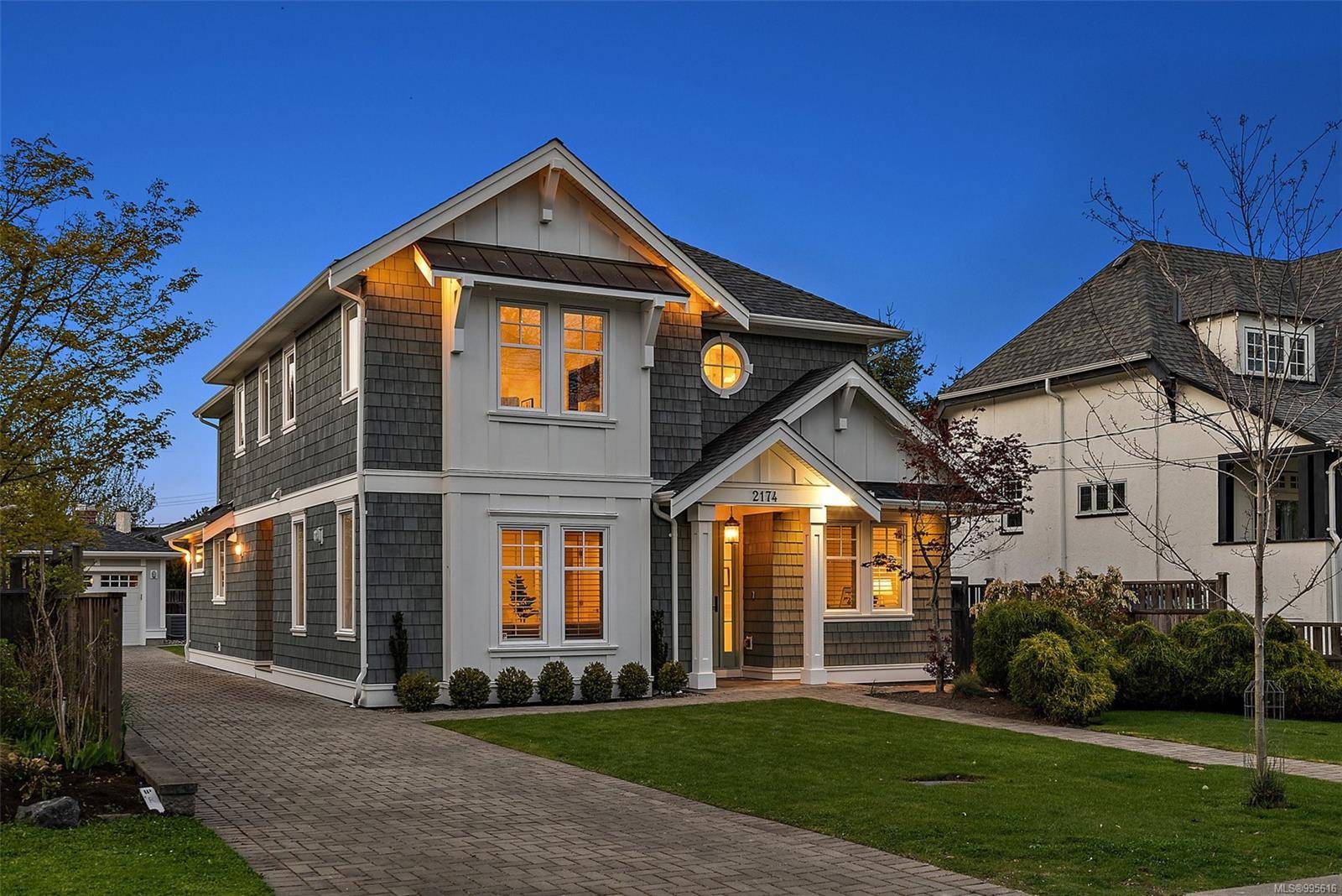 Oak Bay, BC V8S 2W2,2174 Beaverbrooke St