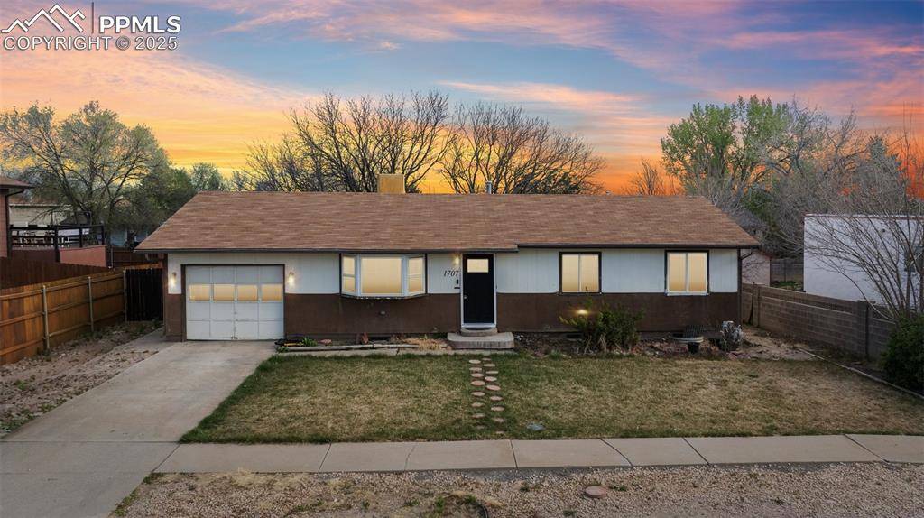Pueblo, CO 81008,1707 Pioneer RD