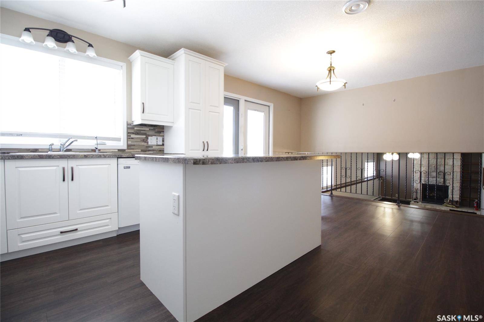 Moosomin, SK S0G 3N0,1106 Main STREET