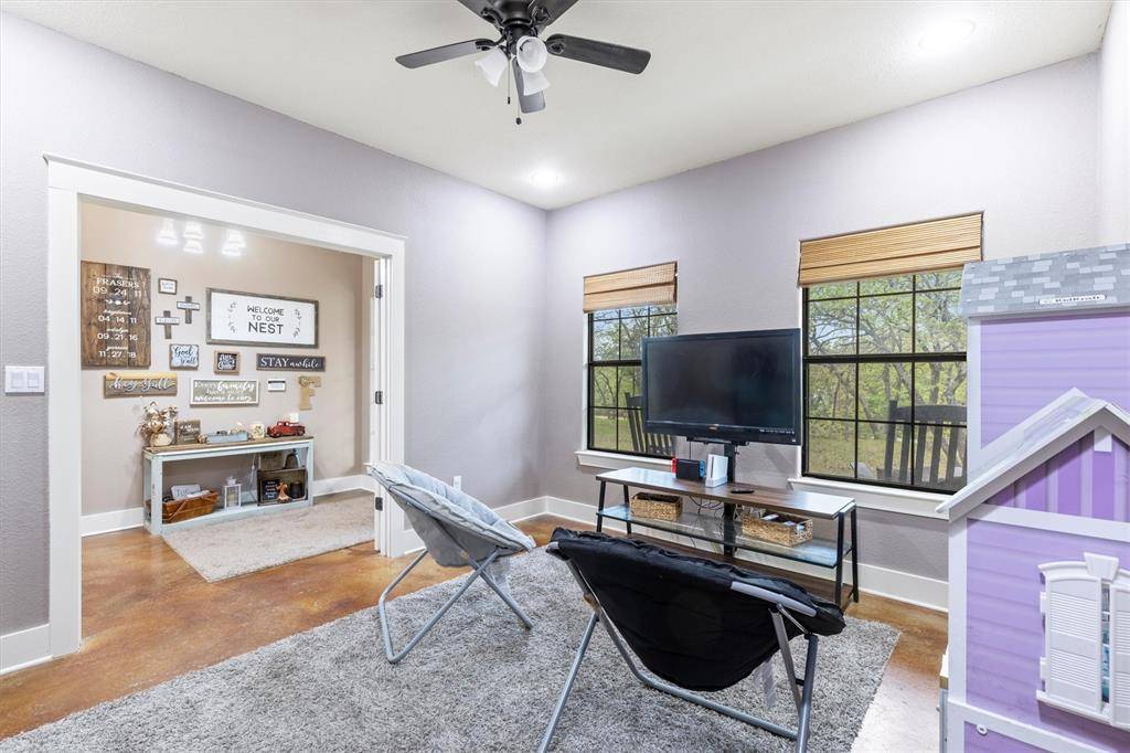Valley View, TX 76272,146 County Road 2250