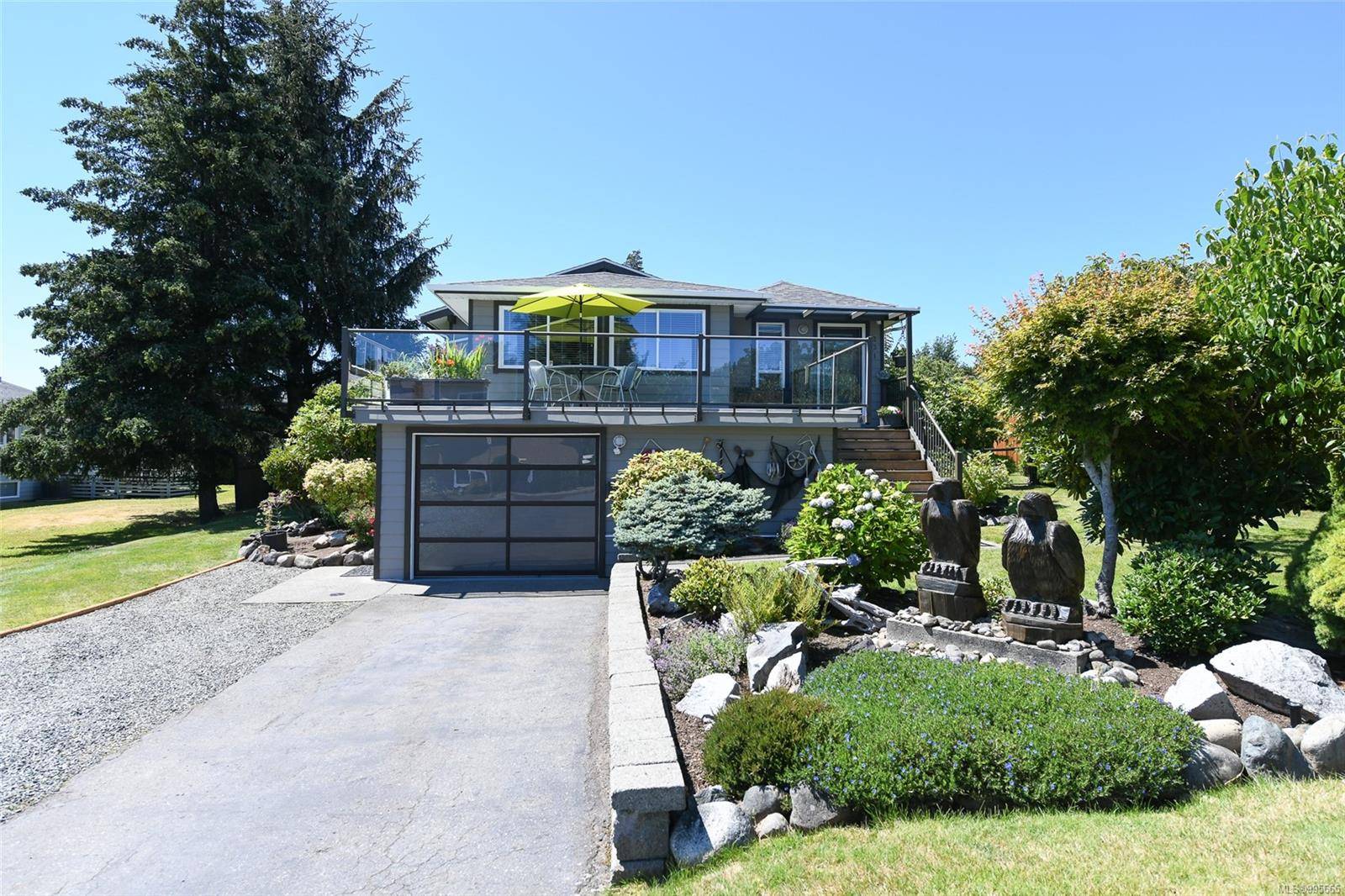Comox, BC V9M 1W1,231 Beach Dr