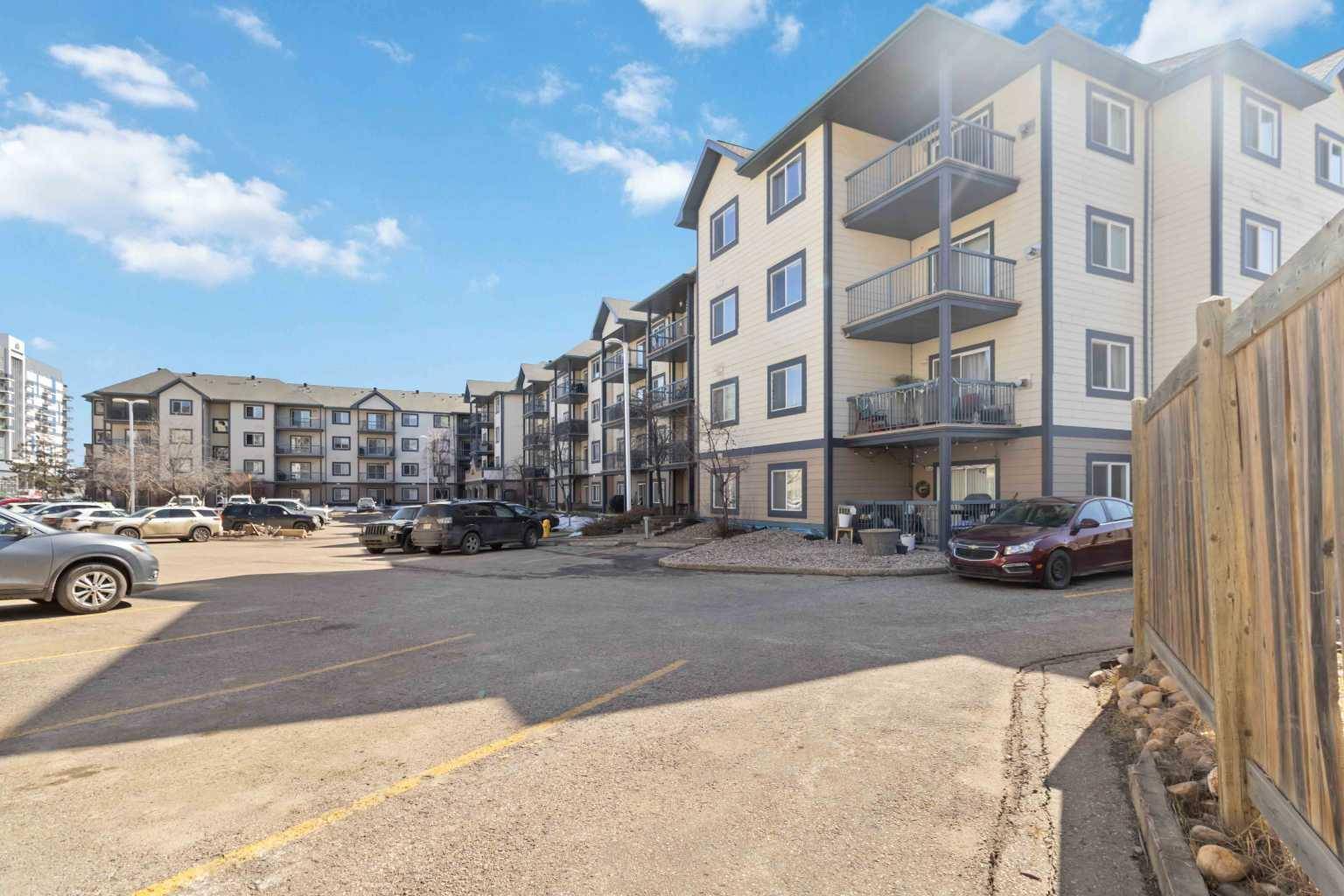 Fort Mcmurray, AB T9H5H5,100 Richard ST #307