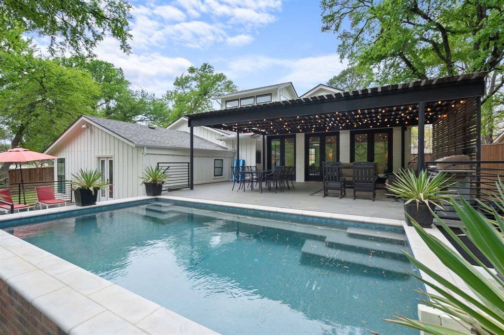 Grapevine, TX 76051,1704 Silverside Drive