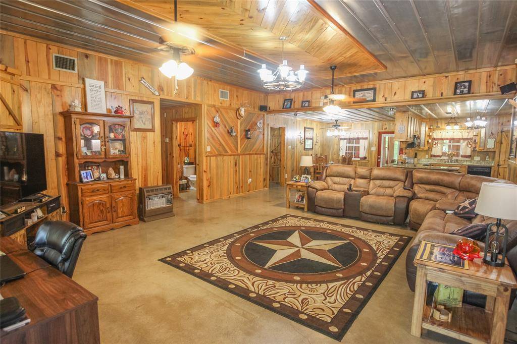 Tyler, TX 75707,14615 County Road 2337