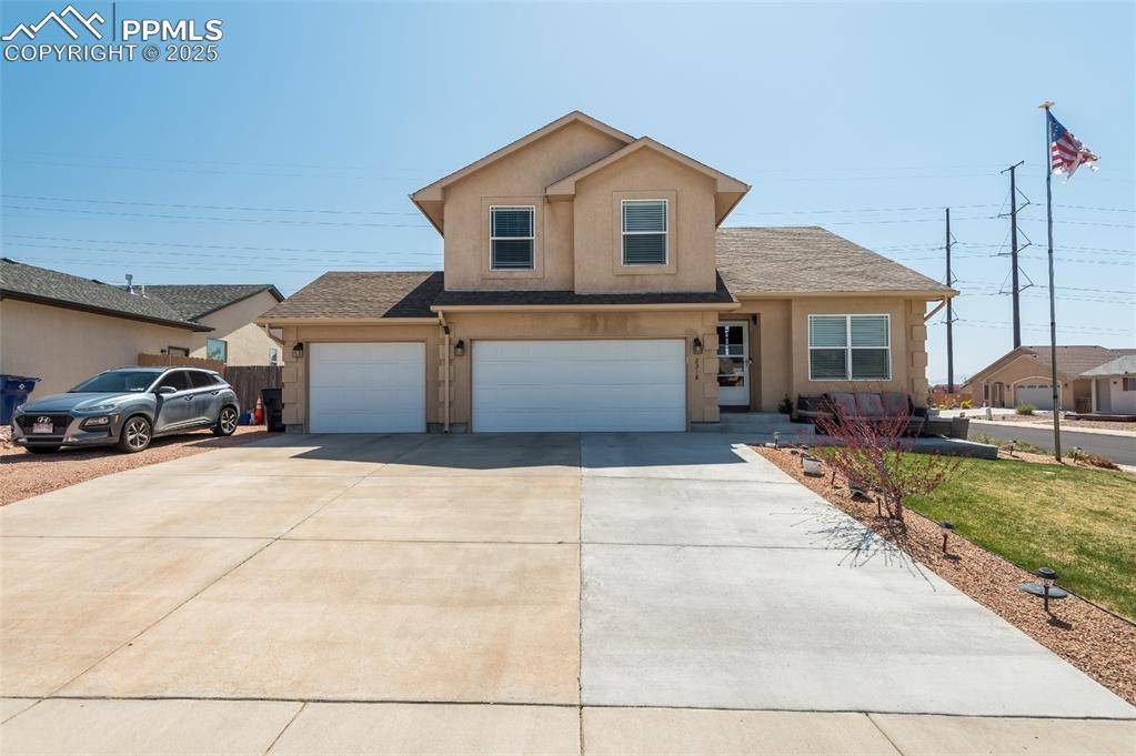 Pueblo, CO 81008,2318 Crestwood LN