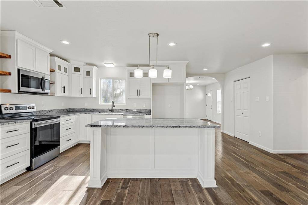Waco, TX 76708,2924 Live Oak Avenue