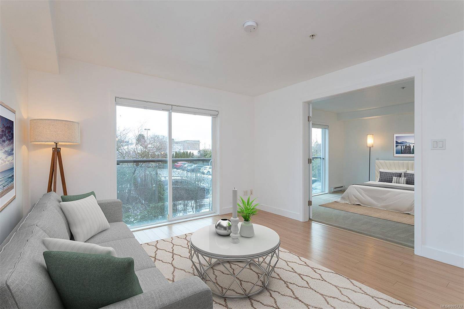 Victoria, BC V8T 2W2,356 Gorge Rd E #306