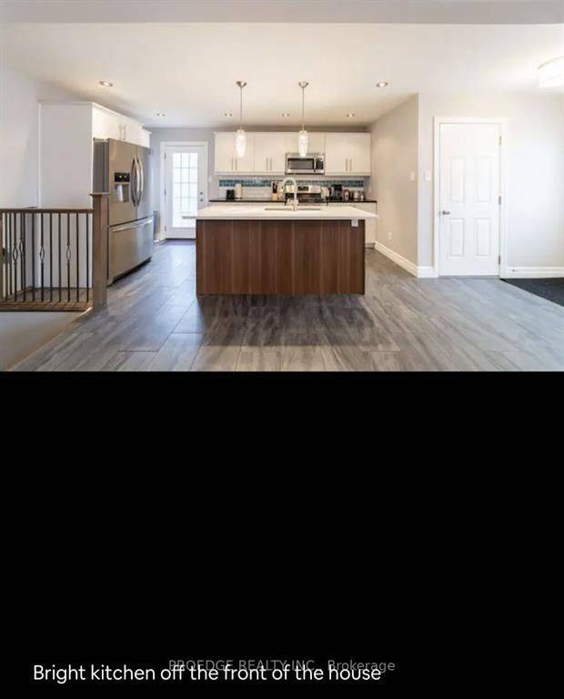 London, ON N6E 3L8,31 Cheswick CIR