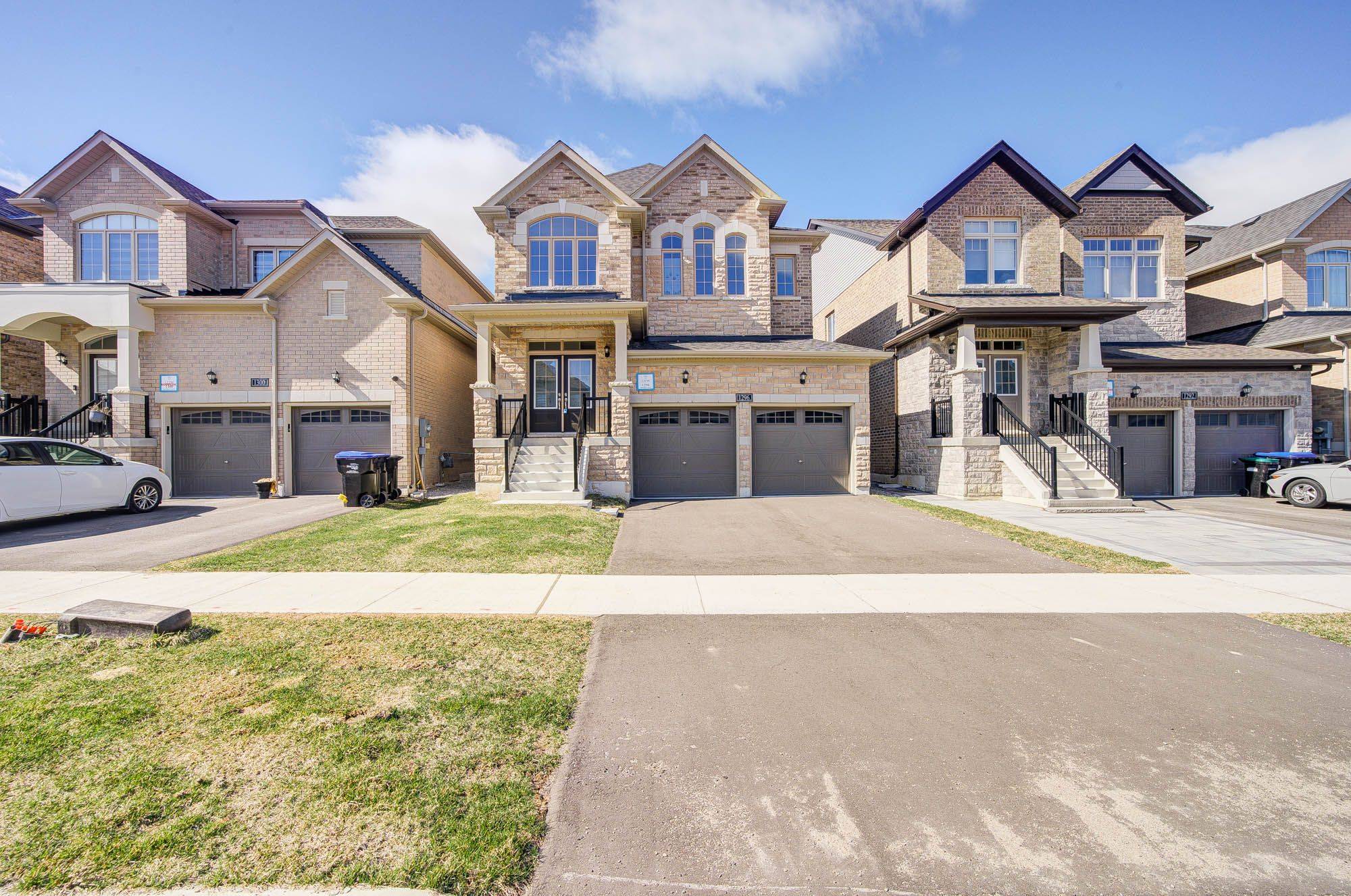 Innisfil, ON L9S 0P6,1296 Broderick ST