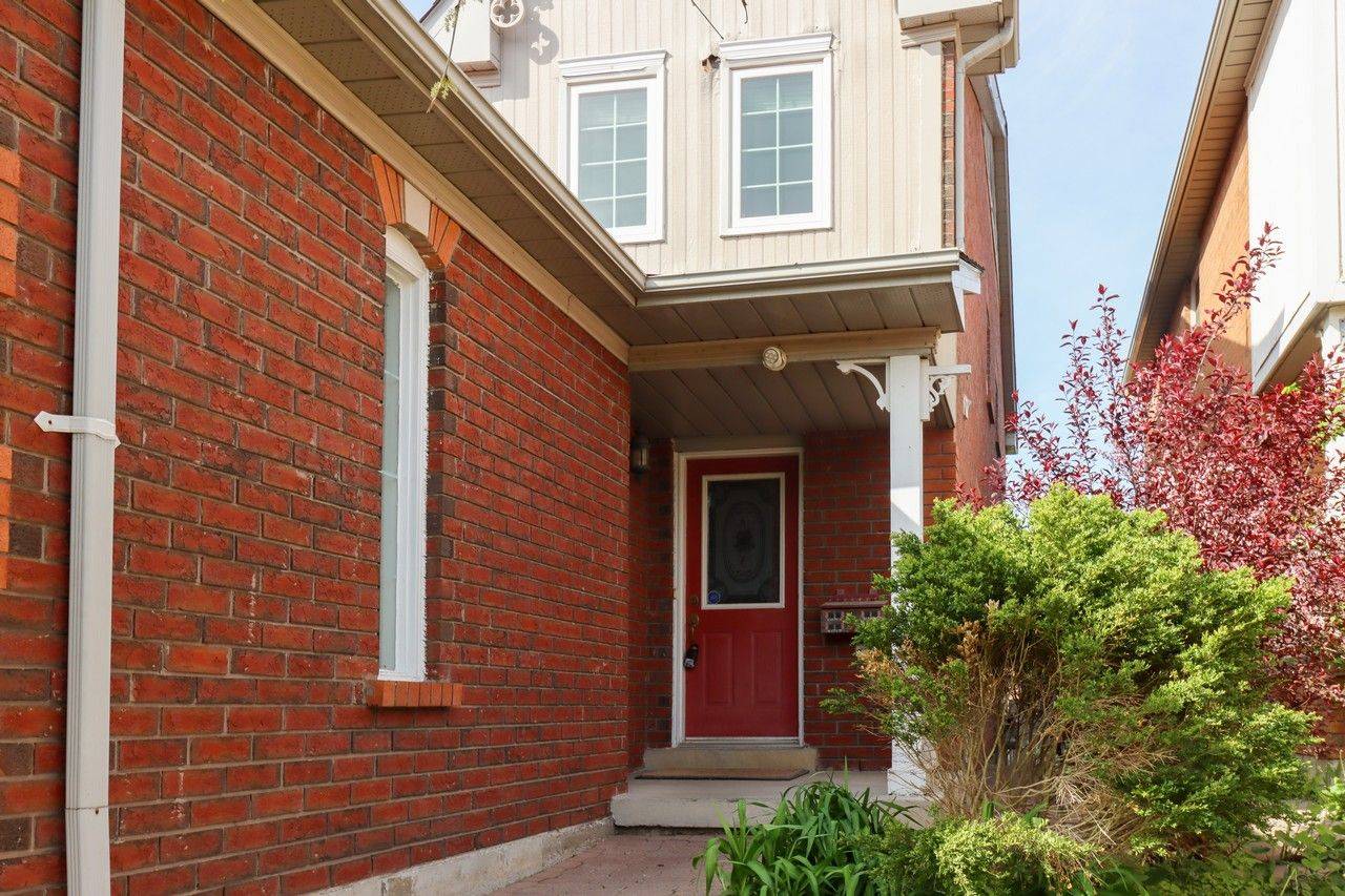 Mississauga, ON L5M 5G4,5621 Haddon Hall RD