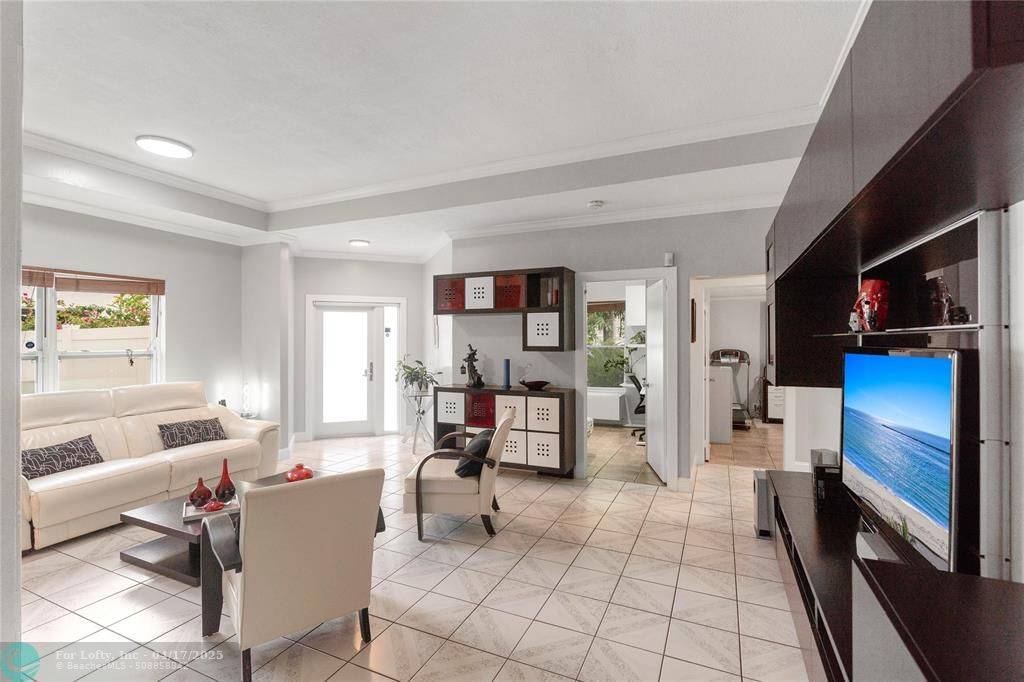 Pembroke Pines, FL 33025,8350 SW 12th St