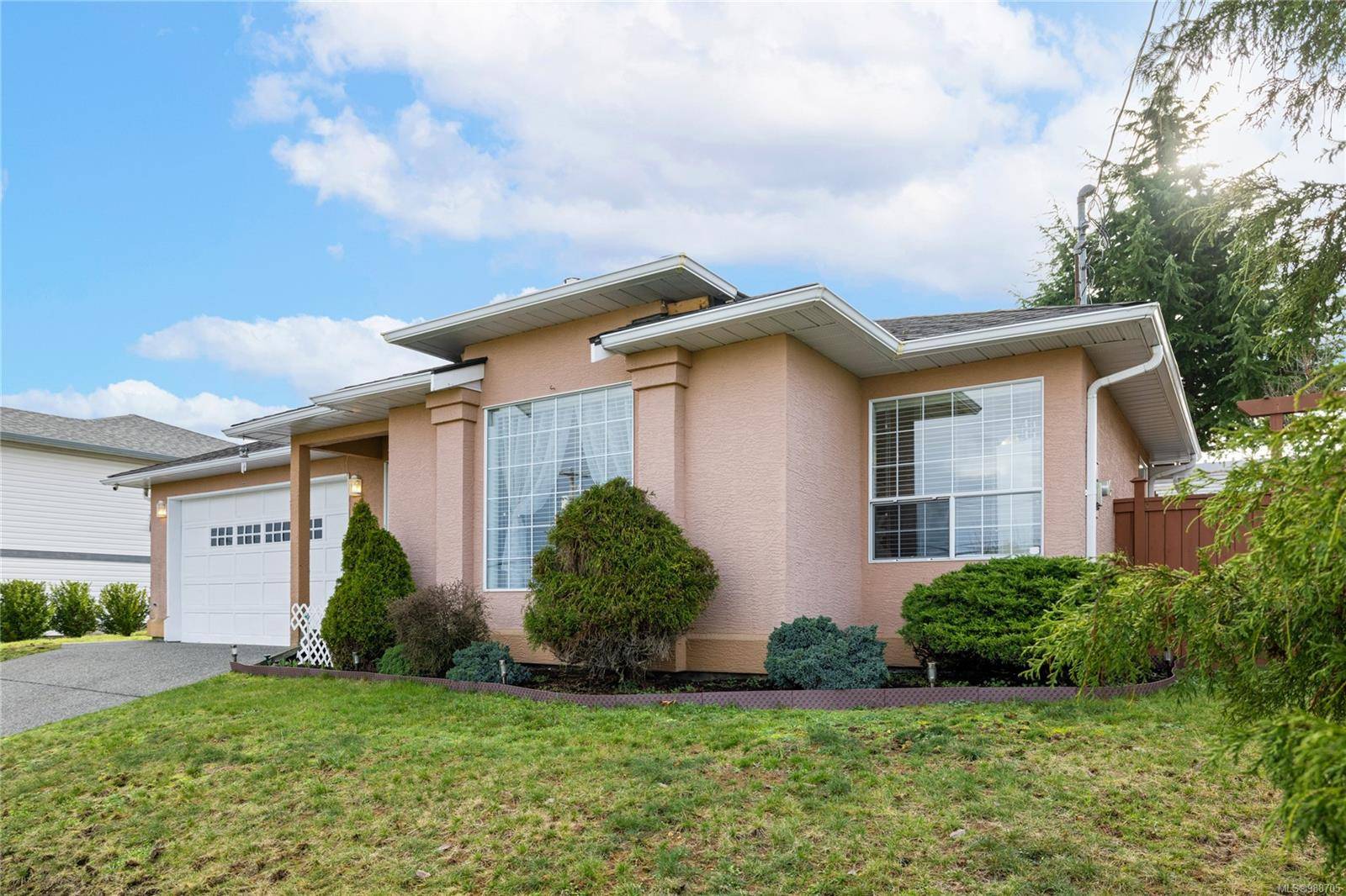 Nanaimo, BC V9V 1L5,6237 Dover Rd