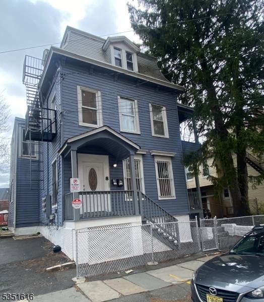 Irvington Twp., NJ 07111,8 Linden Ave