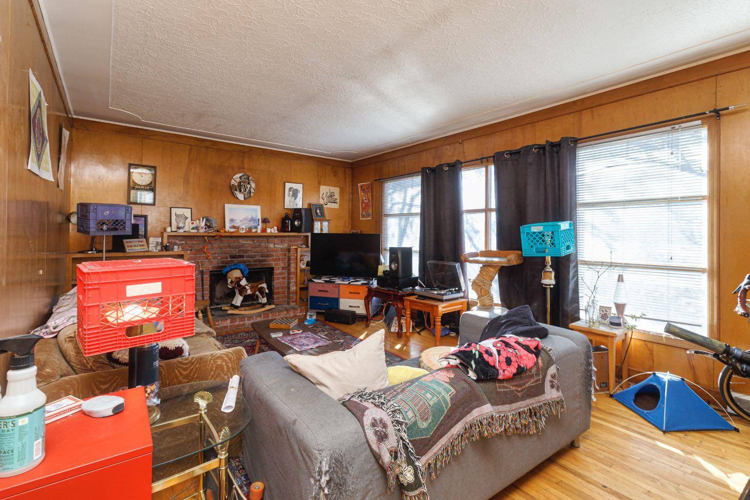 Calgary, AB t2n 3s8,2824 Parkdale BLVD NW