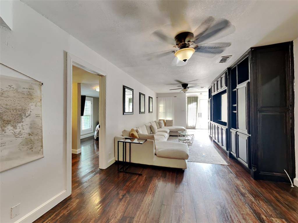 Dallas, TX 75212,3127 Pastor Street