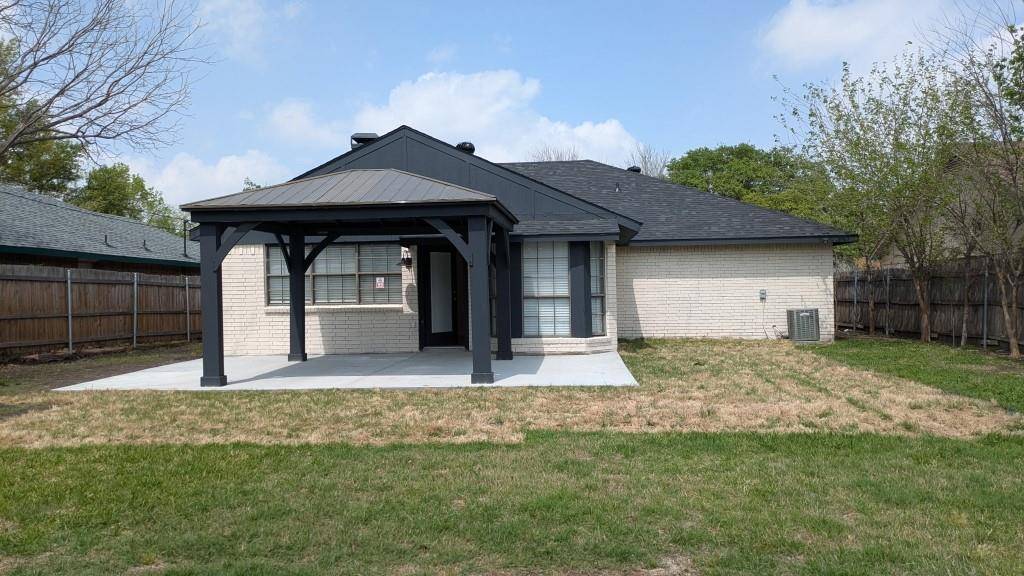 Arlington, TX 76018,2414 Havenwood Drive