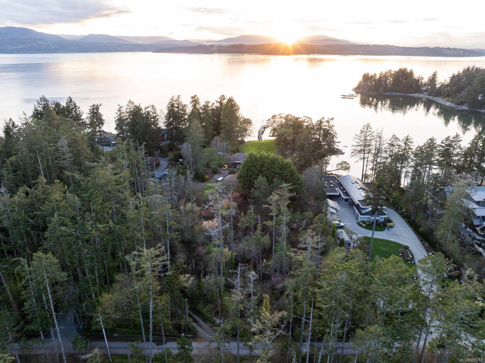 North Saanich, BC V8L 5L7,675 Towner Park Rd