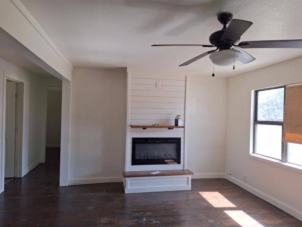 Kemp, TX 75143,603 E 10th Street