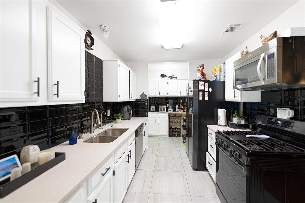 Corinth, TX 76210,3514 Cliff Oaks Drive