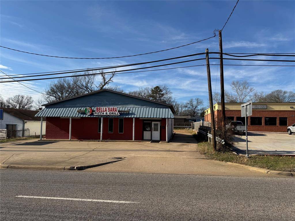 Palestine, TX 75801,2503 W Oak St
