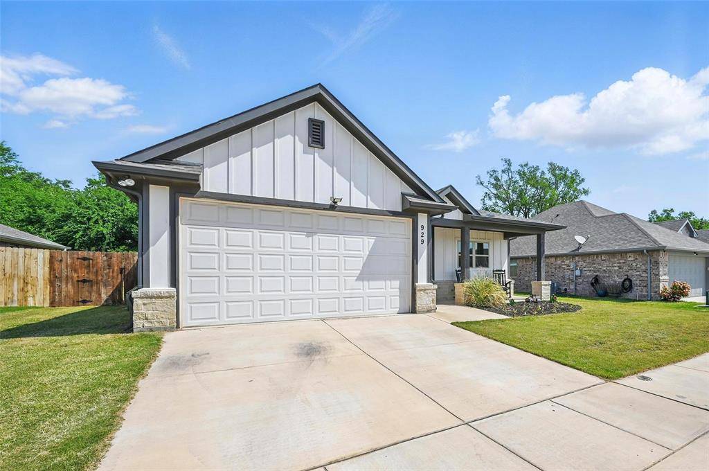 Springtown, TX 76082,929 Sam Street