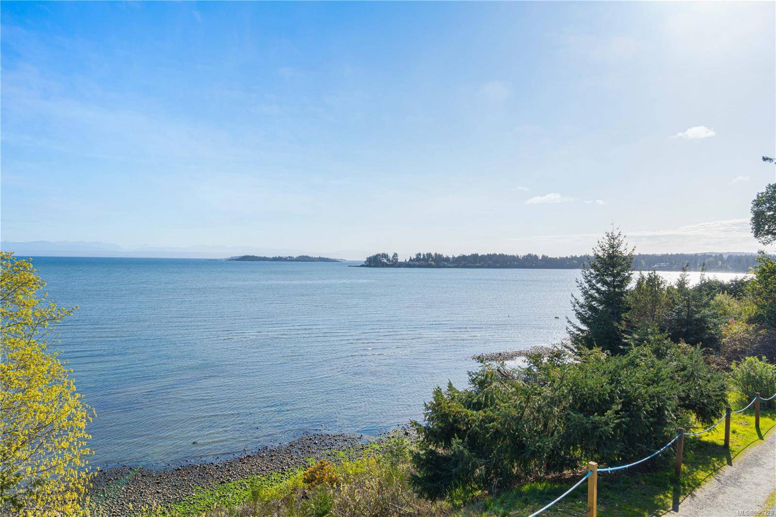 Parksville, BC V9P 2E3,1175 Resort Dr #1111E