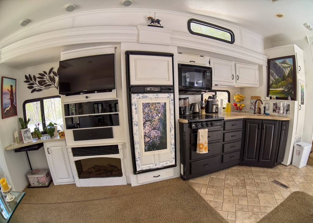 Hiawassee, GA 30546,1326 Ruby Lake Drive