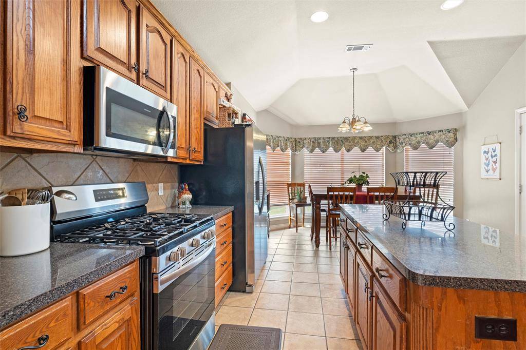 Arlington, TX 76002,1301 Crest Glen Drive