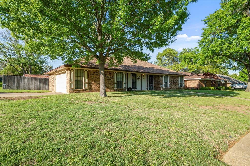 Grapevine, TX 76051,1828 Big Bend Drive