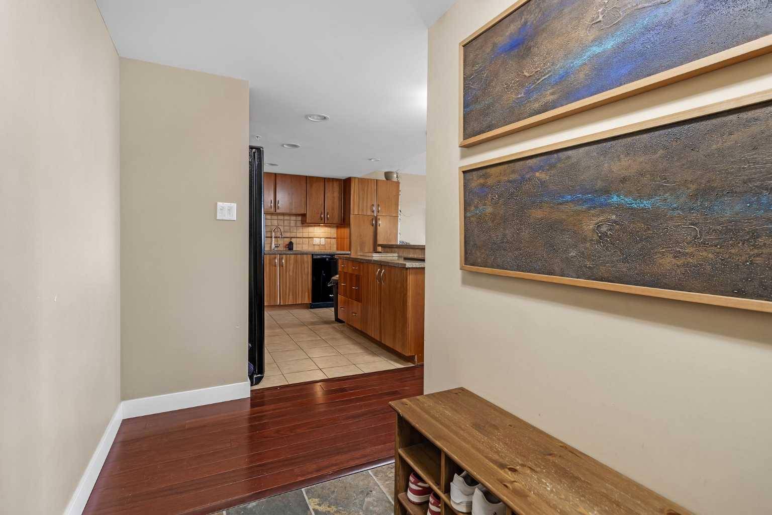 1088 6 AVE SW #701, Calgary, AB T2P 5N3