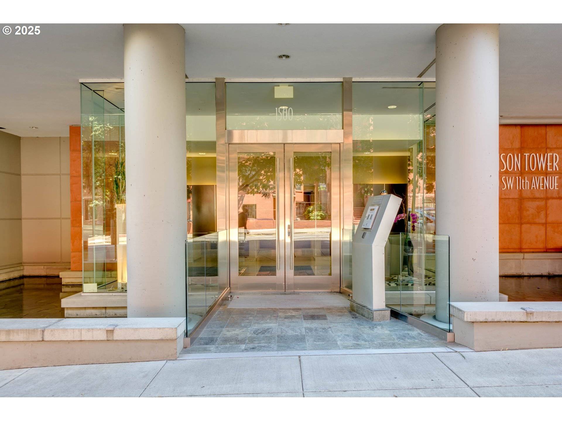 Portland, OR 97201,1500 SW 11TH AVE ##804