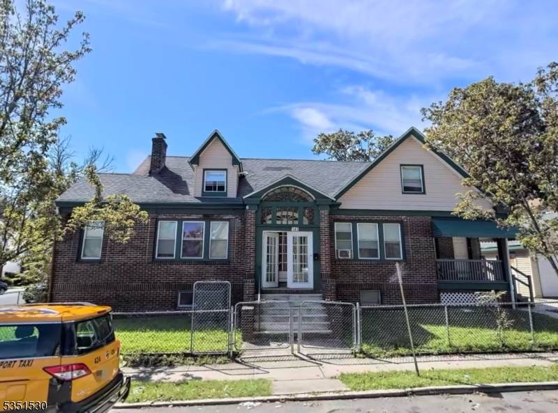 Irvington Twp., NJ 07111,143 W Allen St