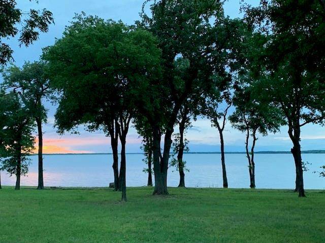 Shady Shores, TX 76208,201 Paradise Cove
