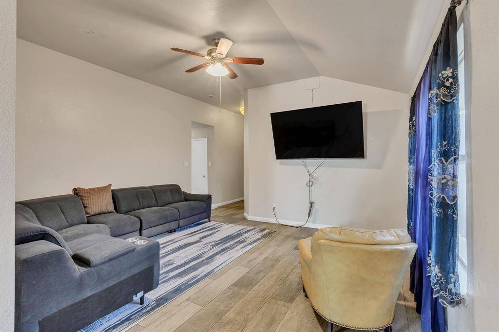 Dallas, TX 75217,621 Delphinium Drive