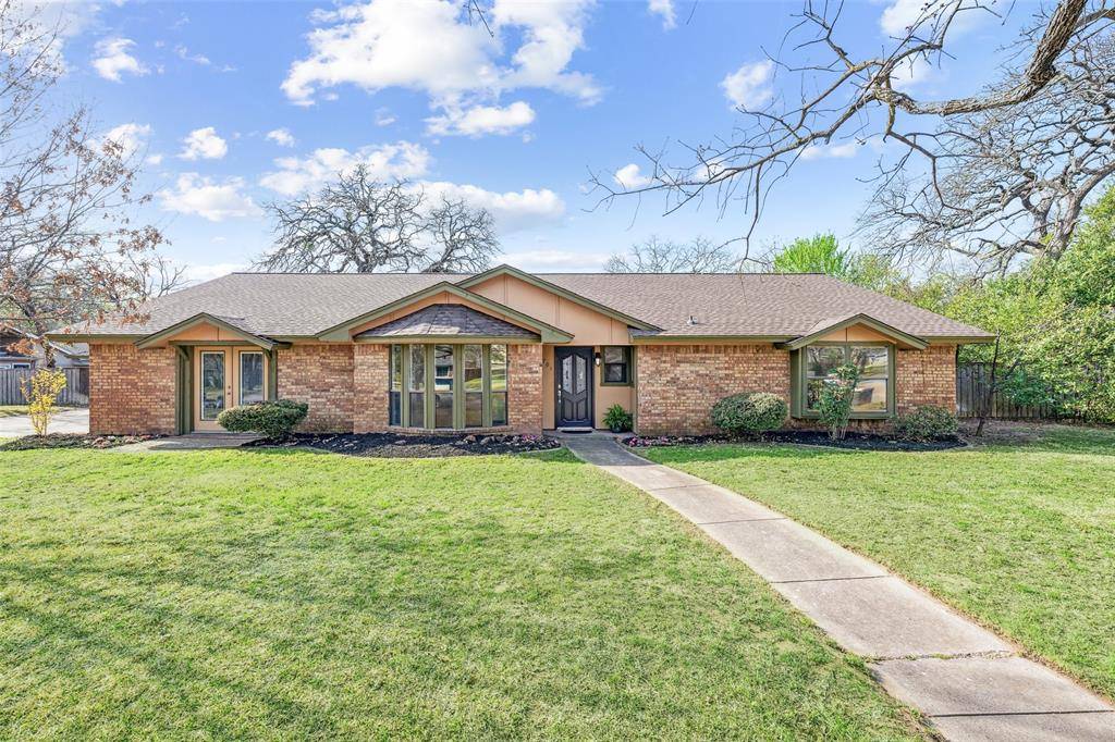 Colleyville, TX 76034,701 Suellen Circle