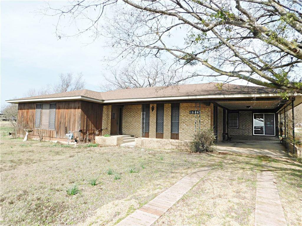 Rogers, TX 76569,1010 W Mesquite Avenue