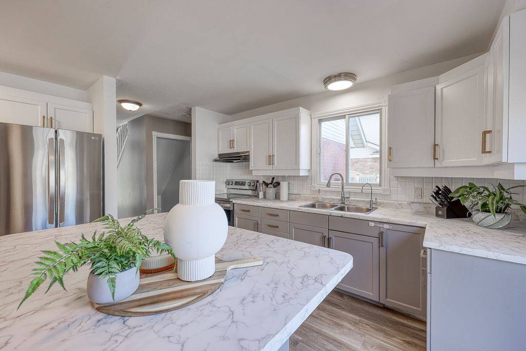 Woodstock, ON N4T 1M8,322 Lansdowne AVE