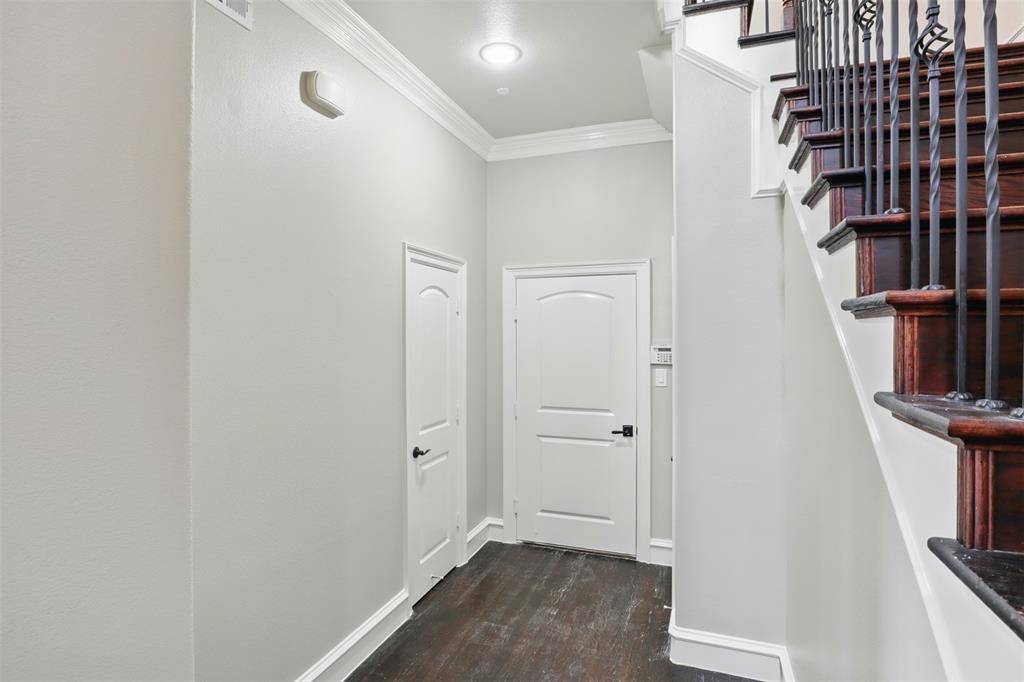 Plano, TX 75024,5707 Knox Drive