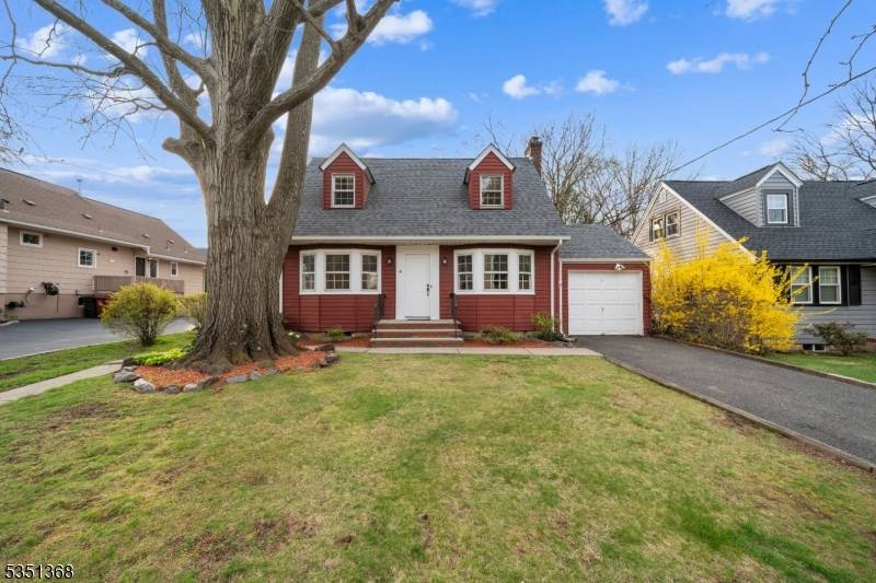 Nutley Twp., NJ 07110,41 Lake St