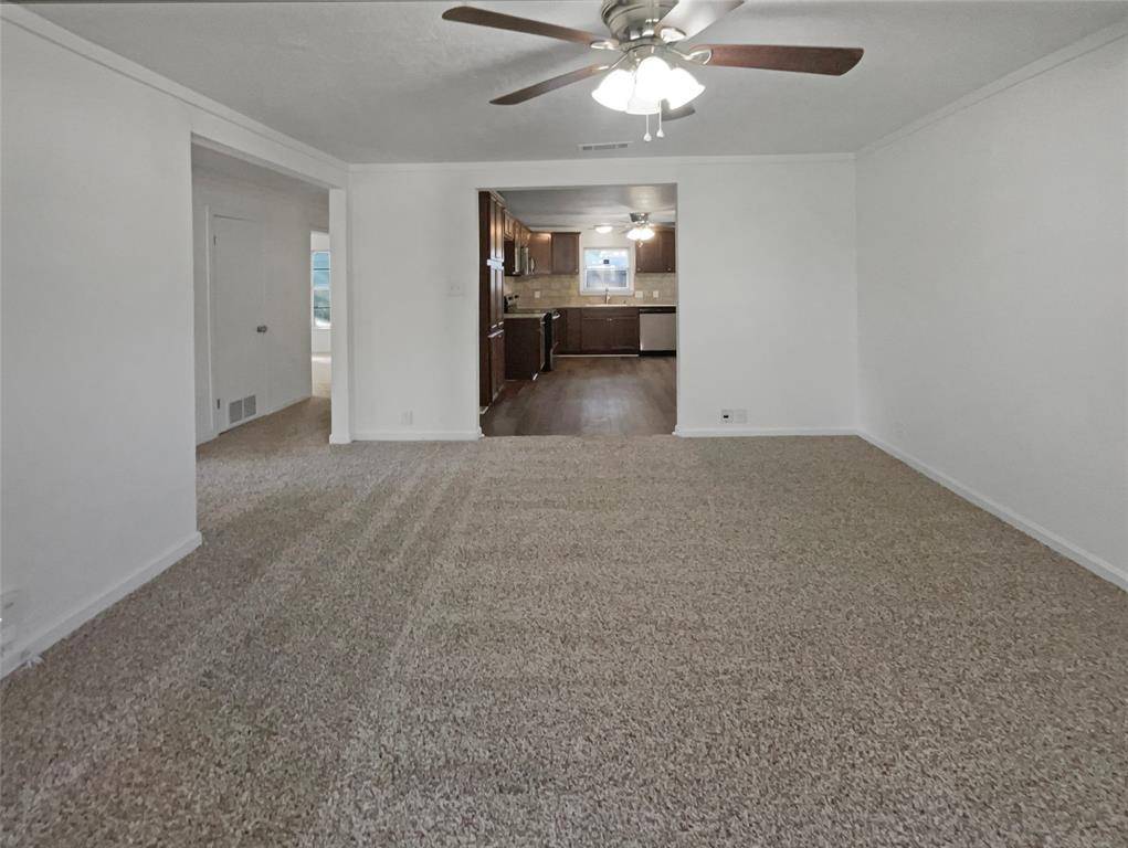 Cleburne, TX 76033,609 W Lone Star Avenue