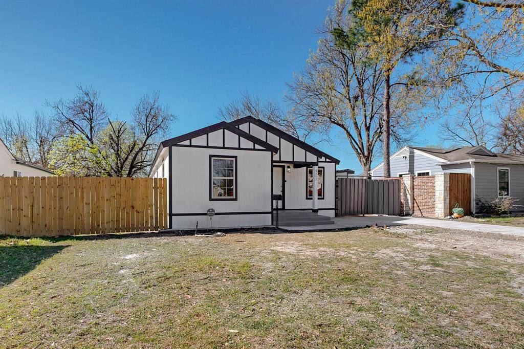 Dallas, TX 75217,8802 Cherrybrook