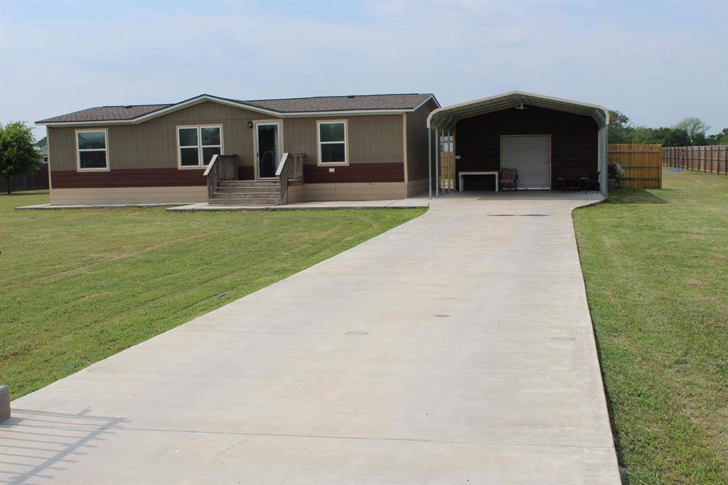 Gholson, TX 76705,142 Lillie Valley Road