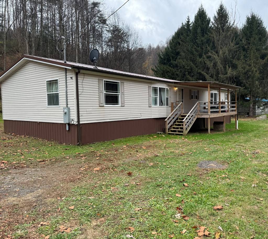 Wileyville, WV 26186,20570 Mountaineer Hwy