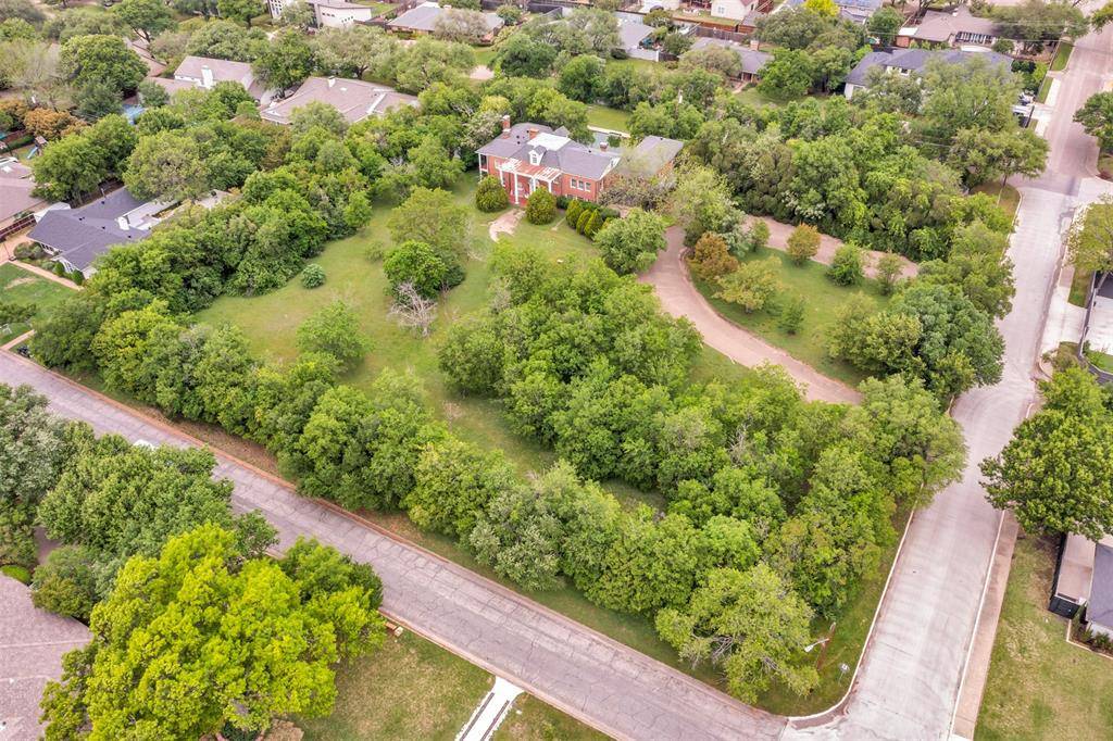Dallas, TX 75244,4331 Allencrest Lane