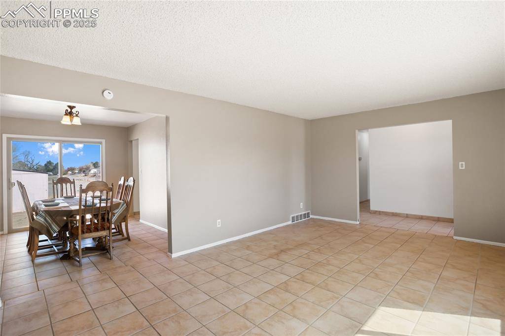 Pueblo, CO 81006,1290 30th LN