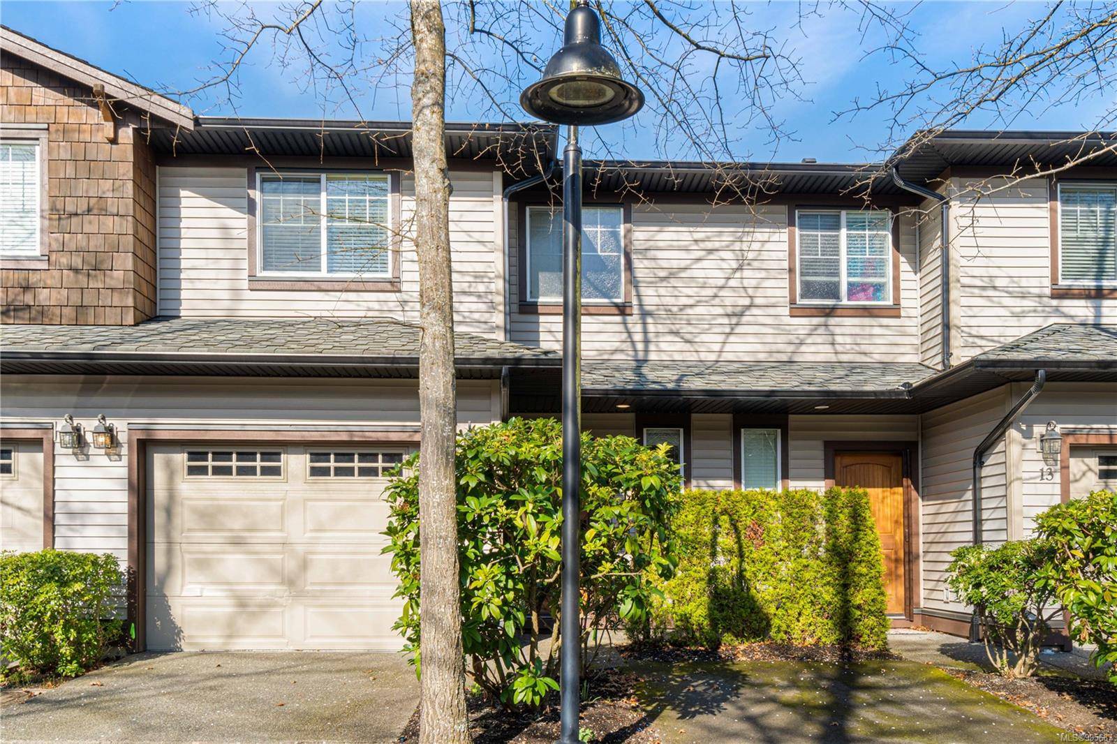 Parksville, BC V9P 1K4,344 Hirst Ave #12