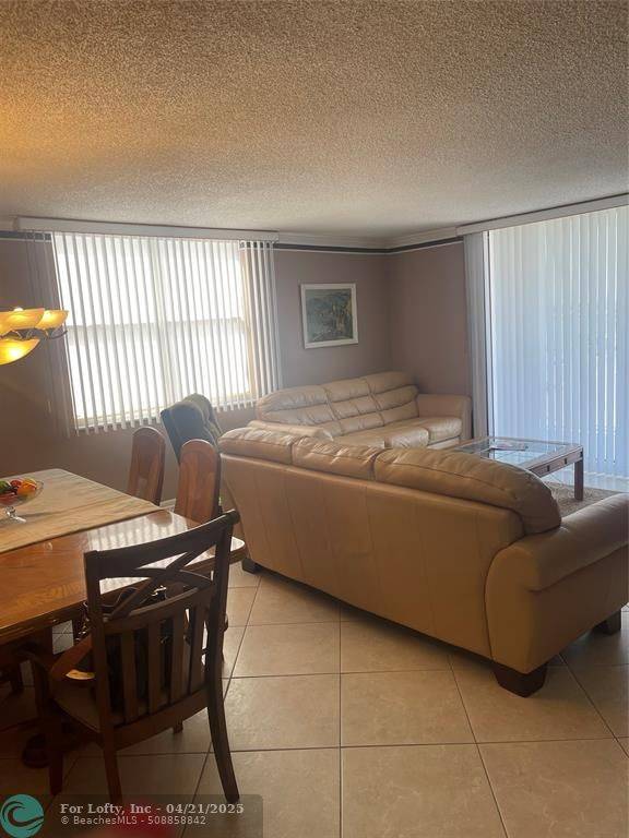 Hollywood, FL 33019,1401 S OCEAN DR  #401