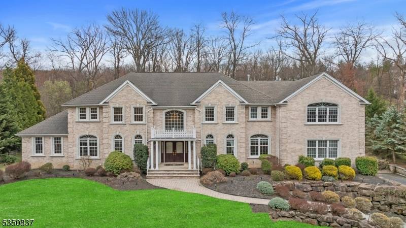 North Caldwell Boro, NJ 07006,33 Windridge Dr